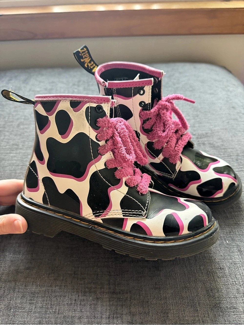 Dr Marten Pink/Black Cow Lace Up Combat Boots Girl Youth Sz 1